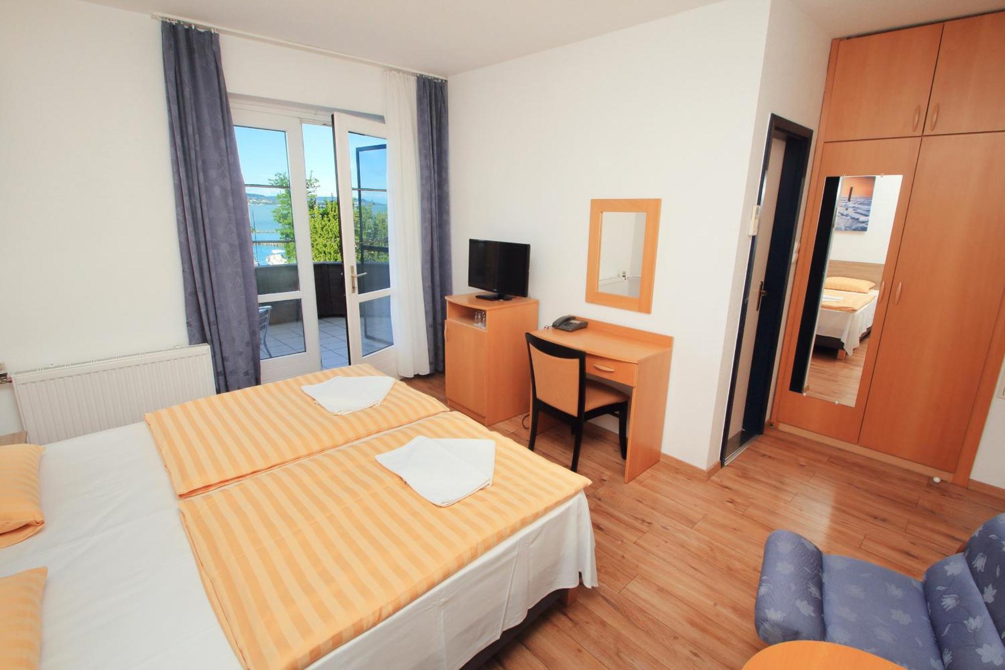 Aquilo Hotel Panorama Tihany Extérieur photo