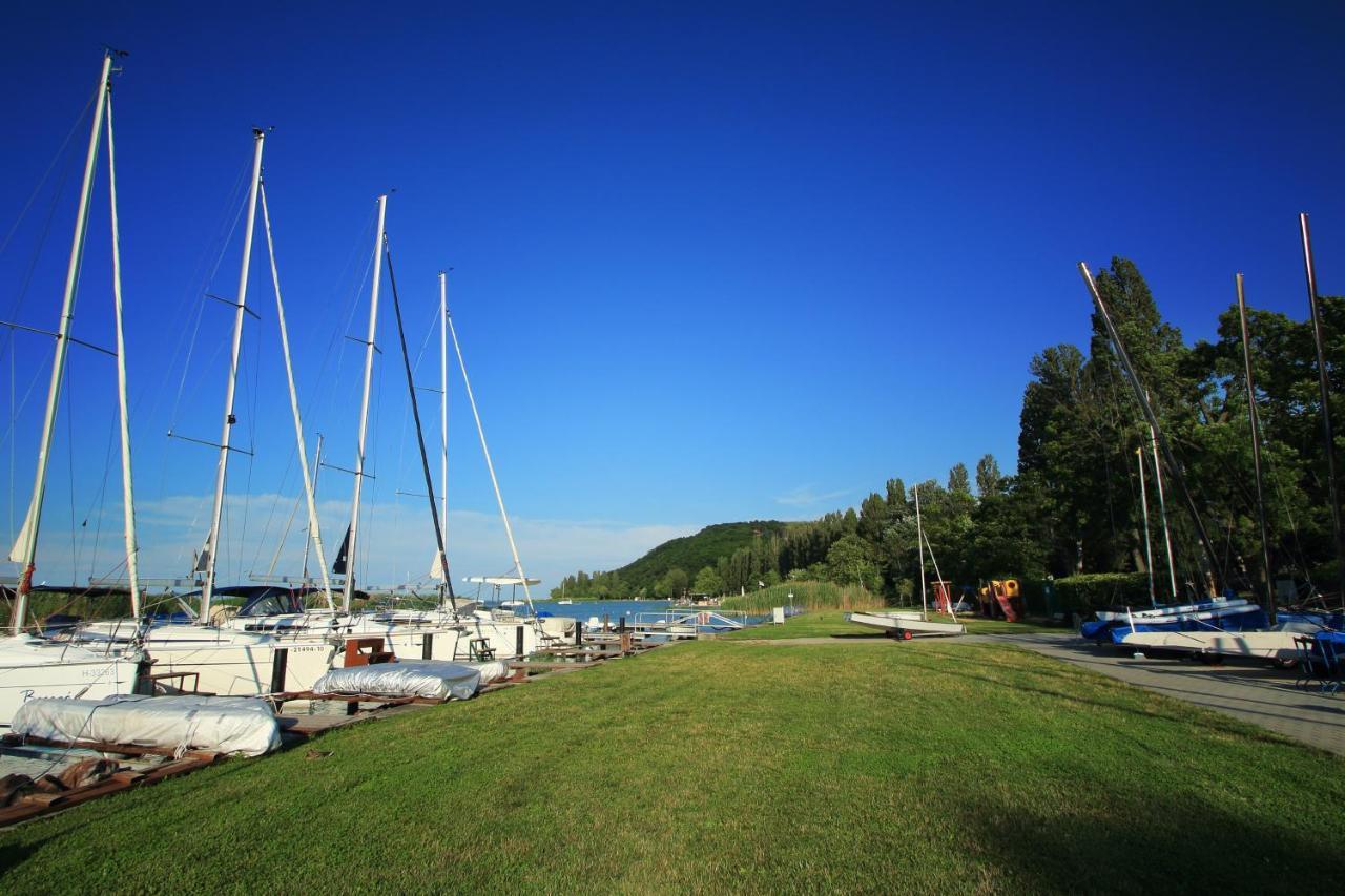 Aquilo Hotel Panorama Tihany Extérieur photo