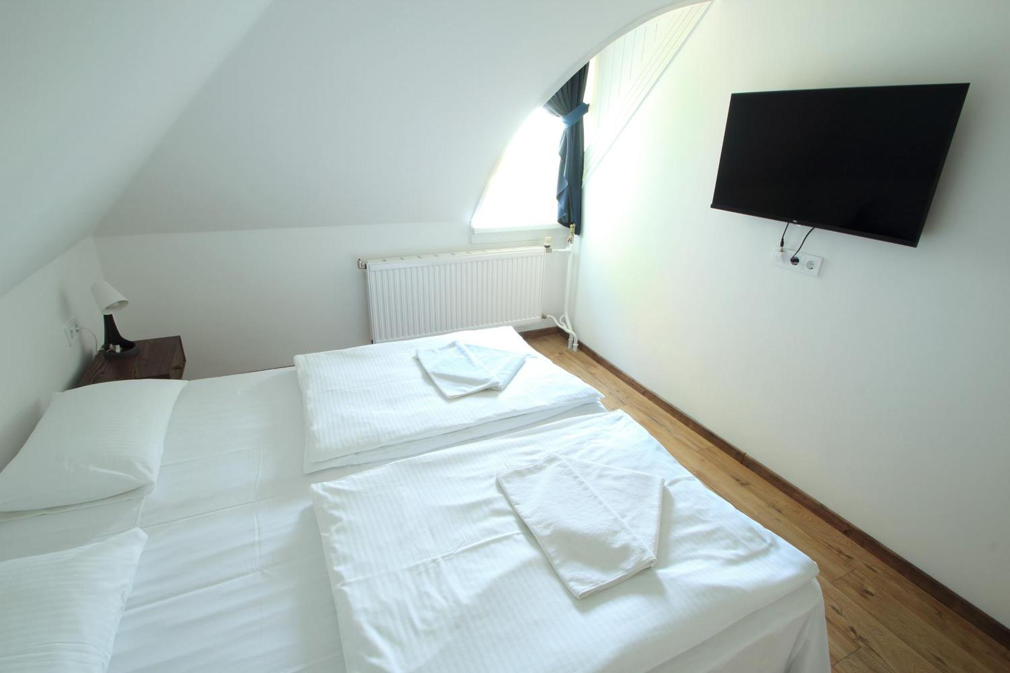 Aquilo Hotel Panorama Tihany Chambre photo