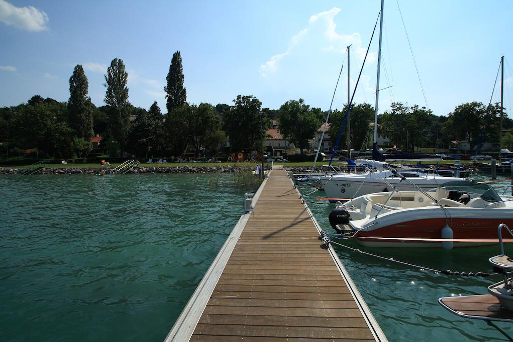 Aquilo Hotel Panorama Tihany Extérieur photo