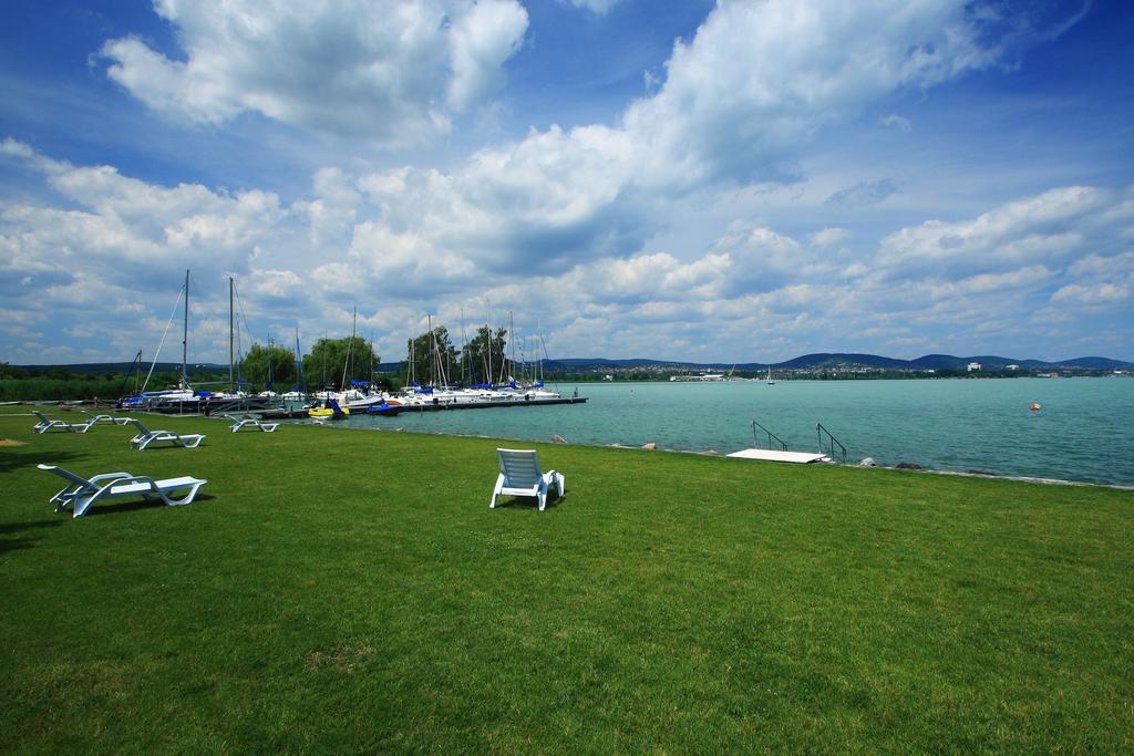 Aquilo Hotel Panorama Tihany Extérieur photo